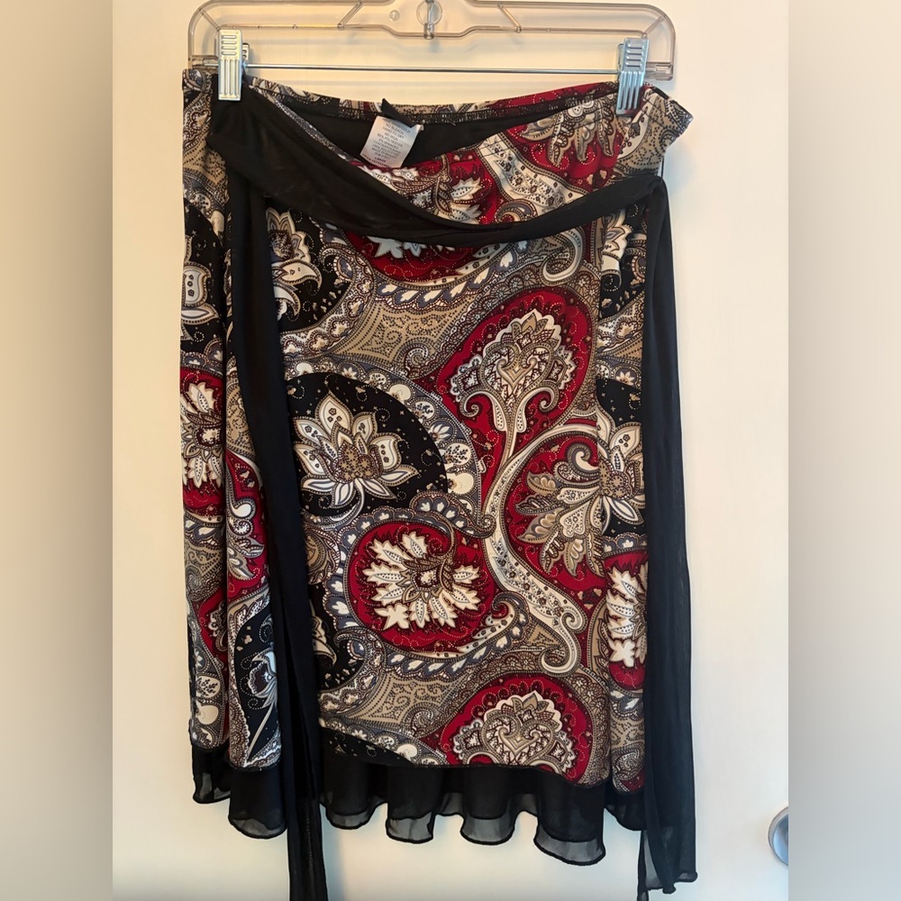 Wrapper Paisley Skirt Red and Black
